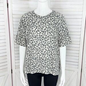 Quiet Storm Leopard Print Knit‎ Short Sleeve T Shirt Beige Black Small